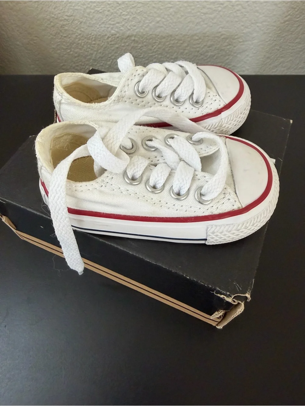 Converse infant White Canvas Sneakers with Red Accent